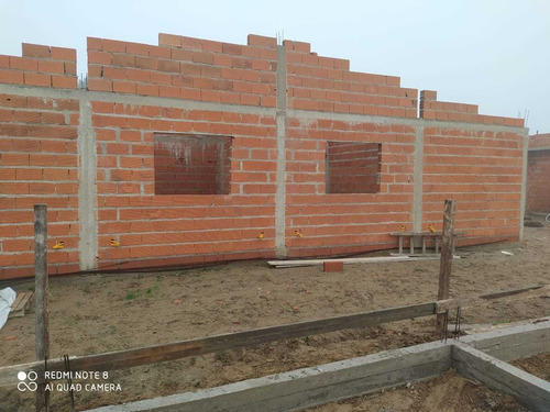 Imagen 5 de 10 de Venta Chalet - Calle 81 Entre 9 Y 10 Mar Del Tuyu