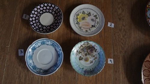 Juego De 4 Platos Ornamentales De Cerámica 15cm Diámetro Agua Geométrico Flores (Usado)