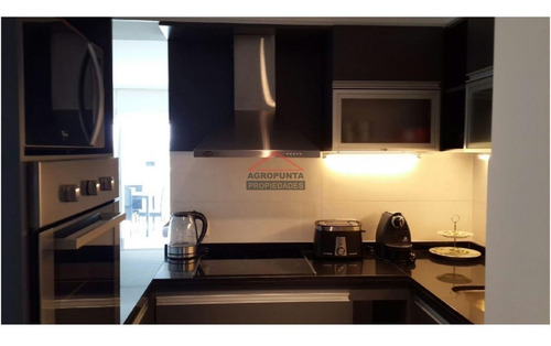 Apartamento En Brava, 2 Dormitorios - Ref: 2739