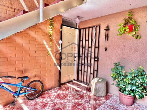 Oportunidad: Dpto. Primer Piso 2d, 1b, Con Patio Y Jardín