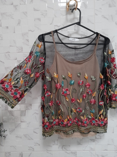 Blusa Floreada