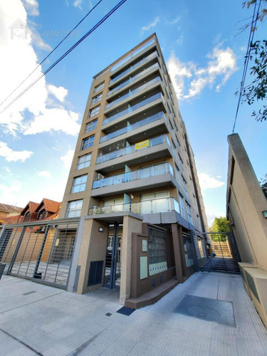 Luminoso Departamento 2 Amb. Con Cochera En Venta- Ituzaingó Centro