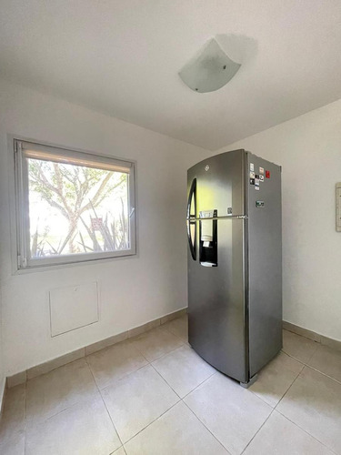 Casa En Alq. Anual - Santa Teresa, Villanueva - 5 Amb - A La Laguna Con Muelle