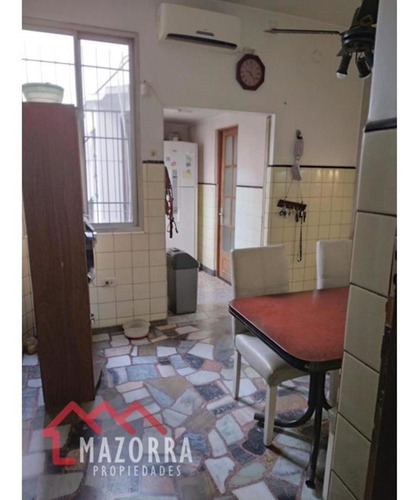 Imagen 4 de 17 de Casa En Venta - Caseros