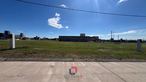 Lote En Docta Avenida ( 360mts / 15 Mts De Frente)