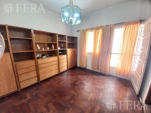 Venta Ph 2 Ambientes Con Patio En Sarandí