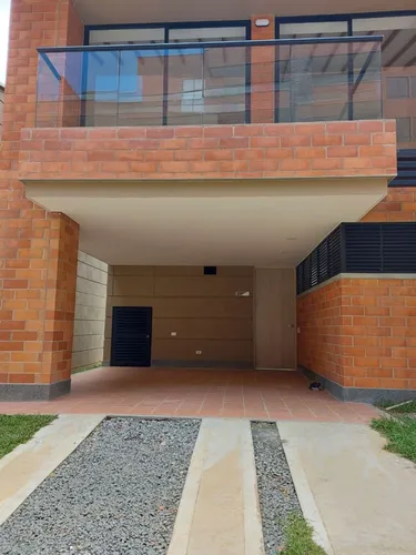 Casa En Arriendo/venta En El Retiro. Cod A13785