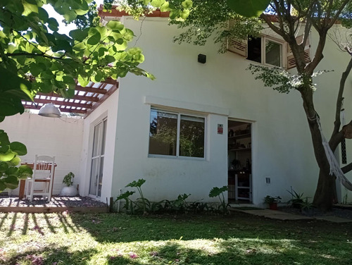 Casa En Villa Elisa (entre Caminos)