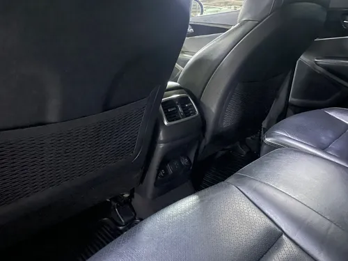 Kia Sorento 3.3 V6 EX Piel 7 Pasajeros At