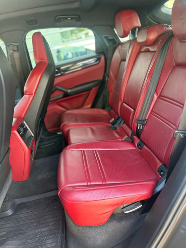 Porsche Cayenne coupé 3.0 V6 At