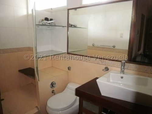Imagen 14 de 23 de Casa En Venta 22-12476 En Cumbres De Curumo