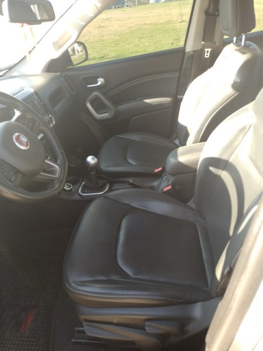 Imagen 10 de 12 de Fiat Toro Freedom 4 X 4 Diesel