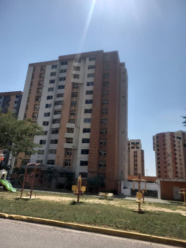 Marcos Moreno Vende Apartamento En Mañongo Pla-1670