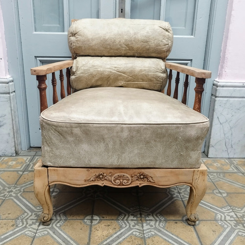 Sillón Francés Estilo Luis Xv Tapizado Cuerina Con Forro (Usado)