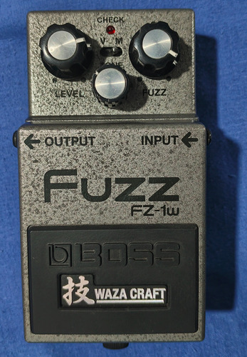 Pedal Boss Fuzz Fz-1w Waza Craft Plateado (Usado)
