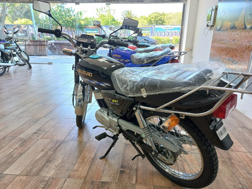 Imagen 14 de 15 de Suzuki Ax 100 2023 0km Rojo Moto Calle-suzuki Agronomia