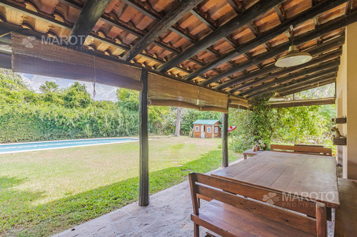 Imagen 7 de 30 de Casa En Venta En San Lucas Con Cuatro Dormitorios- Maroto Propiedades