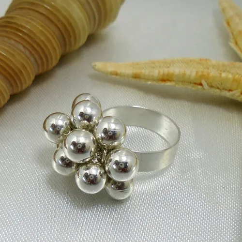 Anillo de la abundancia plata sale