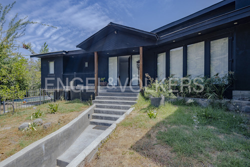 Moderna Casa En El Arrayán