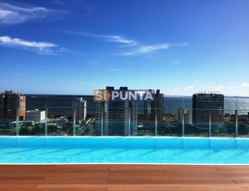 Imagen 22 de 28 de Torre De Categoría Con Piscina En Piso 16