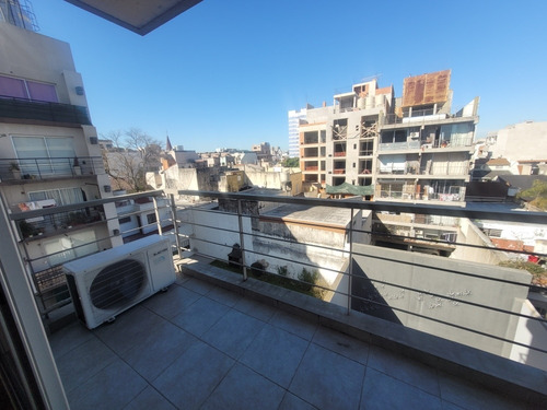Imagen 8 de 13 de Alquiler Temporario 2 Ambientes Sin Muebles En Saavedra