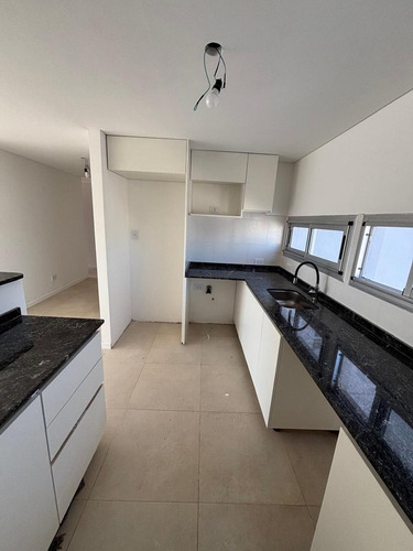 Venta 3 Ambientes Con Balcón Terraza Almagro