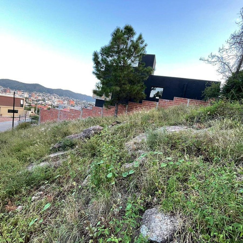 Lote En Venta Con Vista Panorámica De 450 M2 En B° Becciu, Villa Carlos Paz