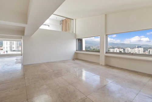 Imagen 6 de 14 de Vende Hermoso Ph Con Vista Al Campo De Golf