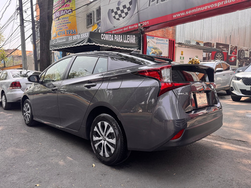 Toyota Prius 1.8 Base Cvt