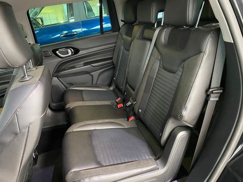 Imagen 12 de 15 de Jeep Commander