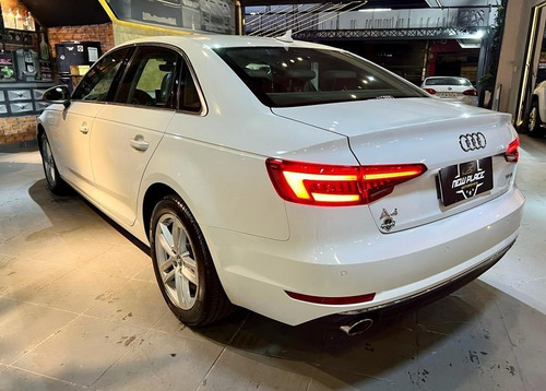 Imagem 5 de 17 de Audi A4