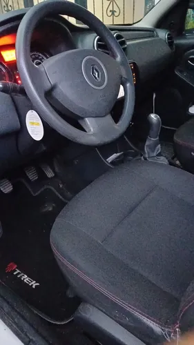Renault Sandero 1.6 Expression 90 hp