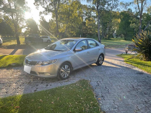 Kia Cerato 2.0 Forte 6at Elegance 2013