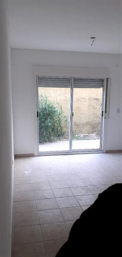 Imagen 6 de 11 de Oportunidad De Departamento 2 Ambientes C/patio En Pilar