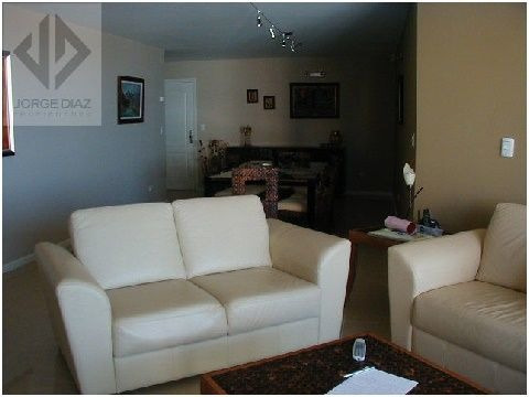 Venta De Apartamento 3 Dormitorios En Playa Brava