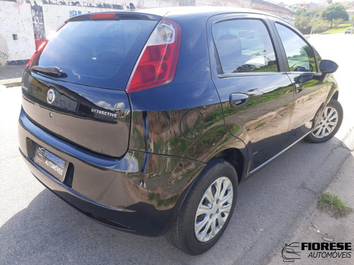 Imagem 5 de 11 de Fiat Punto