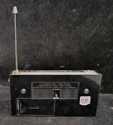 Radio Antigua Portátil Hitachi A Transistor Funcionando (Usado)