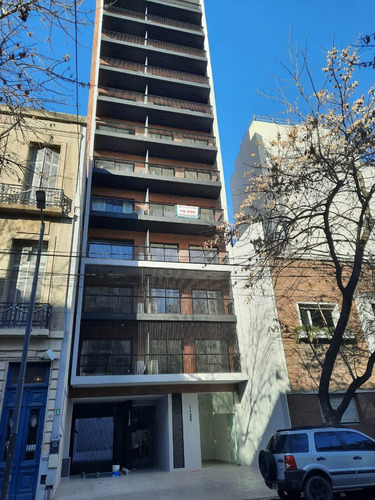 Imagen 5 de 8 de Venta Local A Estrenar Almgro 1/2 Cuadra Cordoba
