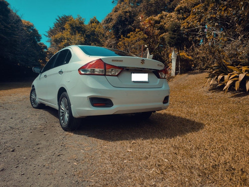 Imagen 3 de 9 de Suzuki Ciaz Glx 2016 Manual Full Extras