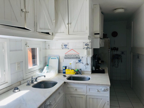 Apartamento En Punta Del Este, Peninsula- Ref: 5145