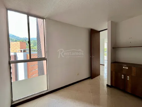 Apartamento En Arriendo En Camino Verde. Cod A776100