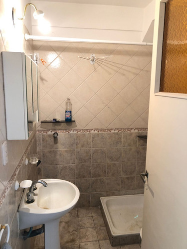 Imagen 8 de 8 de Venta - Oportunidad De Inversion Dpto 1 Amb Reciclado A Nuevo Por Completo - U$s 43.900