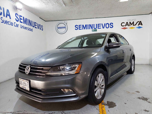 Imagen 1 de 15 de Volkswagen Jetta 2017 4p Comfortline L5/2.5 Man