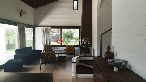 Casa En Punta Del Este, Playa Mansa, Cerca Del Mar, Venta, Alquiler Anual, Y Temporada- Ref: 6622