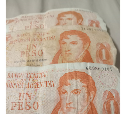 Lote 4 Billetes Argentinos 1 Peso Ley 18188 1970-1985