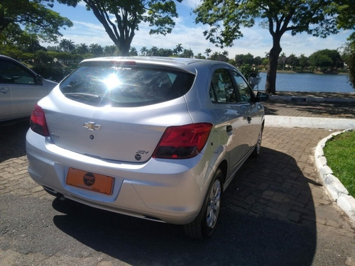 Imagem 7 de 11 de Chevrolet Onix 2019 1.0 Joy 5p