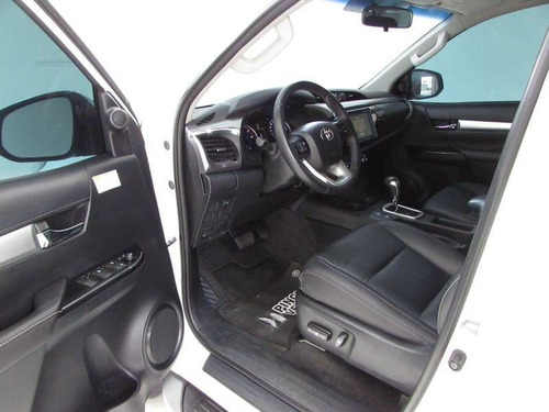 Imagem 8 de 11 de Toyota Hilux 2.8 Srv 4x4 Cd 16v Diesel 4p Automático