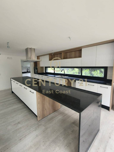 Ultima Casa Disponible A Estrenar En Barrio Cerrado Exclusivo. Zona Colegios