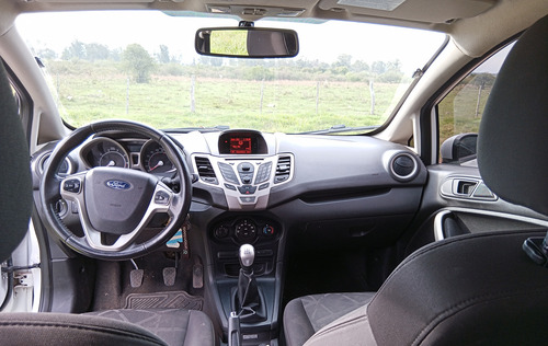 Ford Fiesta Kinetic 1.6 Design 120cv Titanium