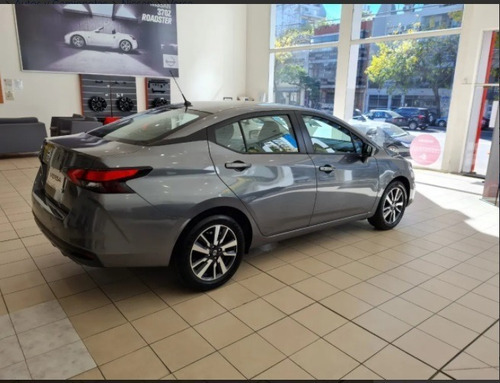 Imagen 5 de 15 de New Versa Advance Cvt 2022